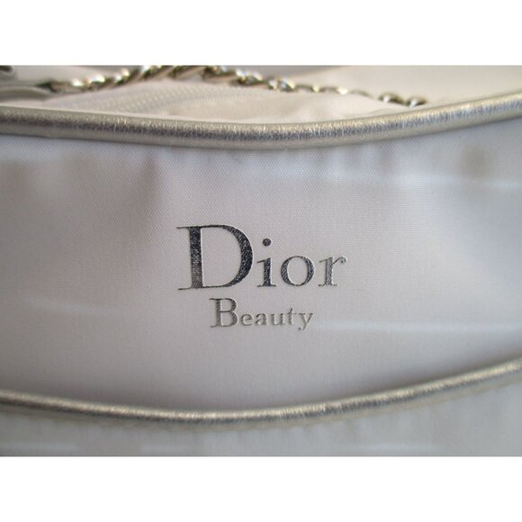 *Dior Parfums White Kidney Makeup Purse Trousse Bow & Chain Handbag - NWOT - Picture 2 of 7